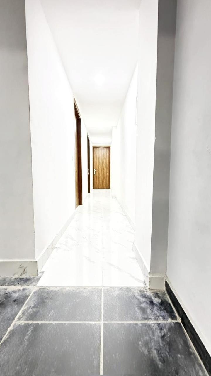 Hotel Modern Town Nové Dillí Exteriér fotografie